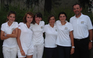 Notre Equipes Filles qui se qualifie en 2011 pour la Première division 2012. Sur le golf de Chantilly : Inoubliable !