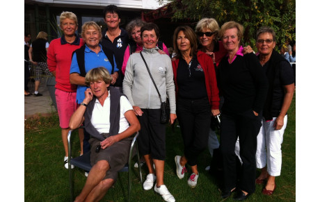 L'Equipe Féminine de St CYPRIEN sacrée championne 2013 du Languedoc Roussillon le 24 Octobre à Nimes Vacquerolles